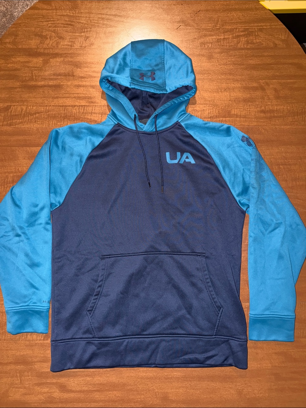 Under Armour Men’s Navy & Light Blue UA Hooded Performance Pullover